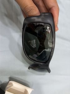 Stylish Black Sunglasses - Maui Jim