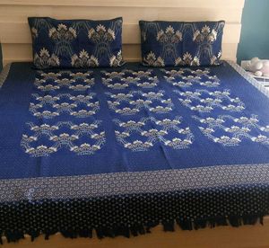 Elegant Blue Floral Bedsheet Set