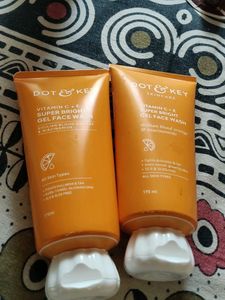 Dot & Key Vitamin C+E Face Wash