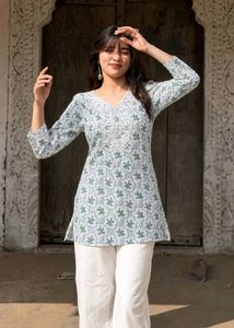 Women's Brand New Cotton Printed Short Kurti