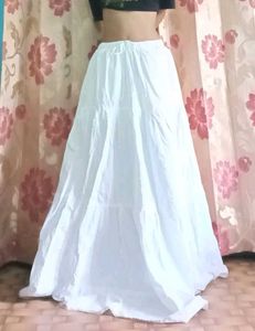 New skirt ✨plain White