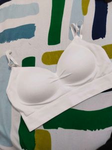 Comfortable White Seamless Bra