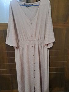 Elegant pink midi dress