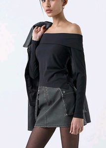 Chic Off-Shoulder Black Top