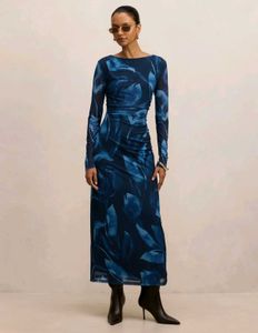 Elegant Blue Floral Sheath Dress