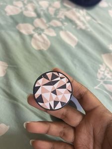 2 Pop Socket