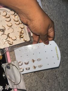 Cute Designer Earrings Set