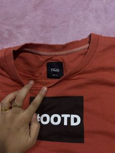 OOTD Rust Crewneck Sweatshirt