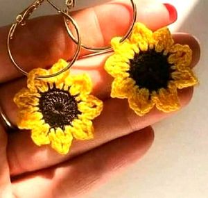 l am selling a crochet handmade eating