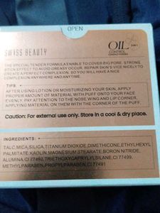 Swiss Beauty Oil-Control Compact Powder