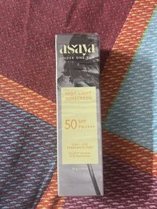 Asaya Sunscreen 1 pcs  and Chemist body wash 5pcs