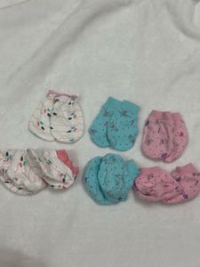 Baby Mittens &amp; socks Set