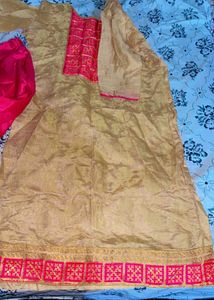 amazing suit set with heavy dupatta