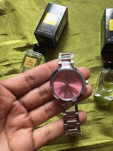 Elegant Women's Watch with Fragrance Set
