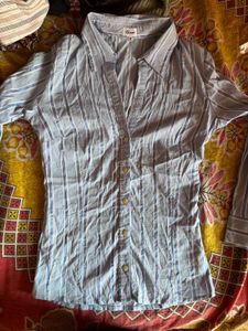 Office Siren Fitted Striped Button-Down Shirt