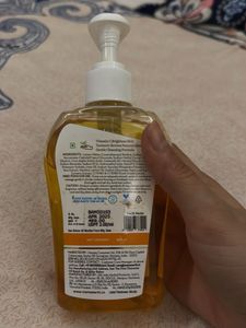 Mamaearth Vitamin C Daily Glow Face Wash