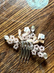 Elegant Beaded Hair Comb