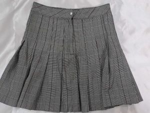 Plaid Pleated Skirt