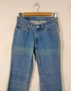 Levis Straight Fit Jeans(Women's)