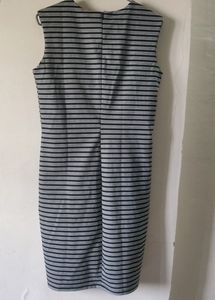 FIG : Striped sleeveless dress 😍