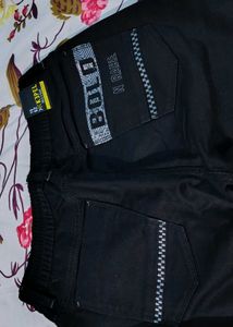 Men's Black Relaxed Jeans