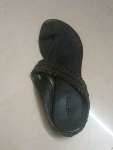 Stylish Black Flat Sandals