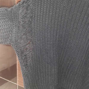 high low xl size patterned sweater