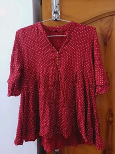Chic Red Top ❤️
