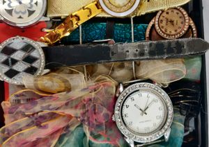 SET OF 8 WATCHES &amp;4 RIBBON STRAPS