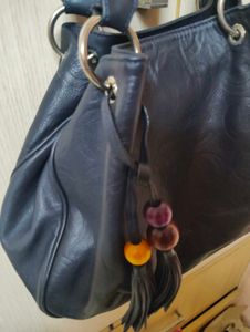 Stylish Black Handbag