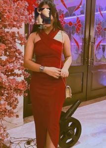 Elegant Red One-Shoulder Maxi Dress