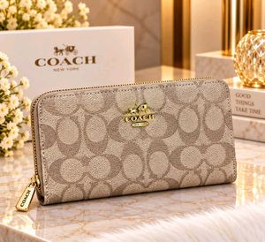Coach Signature Wallet - PREMIUM QUALITY WD BOX