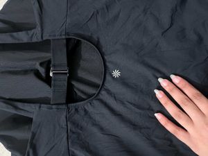 Black padded gym fit