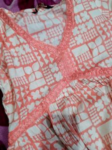 Peach &amp; White Printed Kurta Set