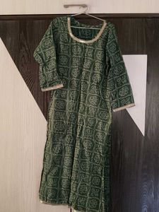 Elegant Green Printed Kurta with Sequins