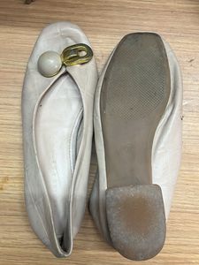 Elegant Ballerina Flats with Unique Buckle