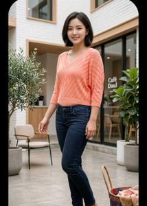 New 🆕 Chic Peach Knit top 👕