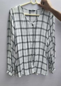 Chic Plaid Button-Up Blouse