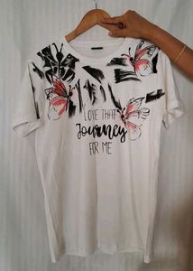 Unique Butterfly Graphic T-Shirt