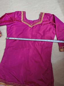Magenta Lucknowi Gharara