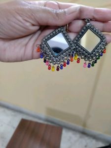 Beautiful 2 Pairs Of Earings