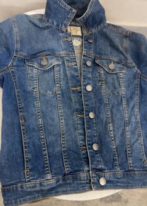 Women's Denim Jacket - Classic Style