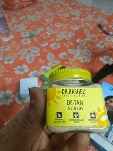 Dr. Rashel De-Tan Scrub