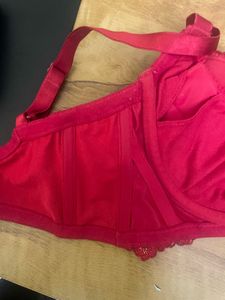 Elegant Red Lace Bra