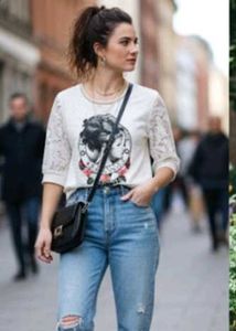 Stylish White Graphic Tee