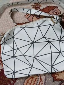 Chic Geometric Print Crossbody Bag