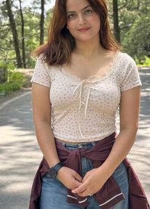 Newme Cute Floral Print Lace Trim Crop Top