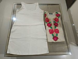 Beautiful Embroidered Kurta With Inner