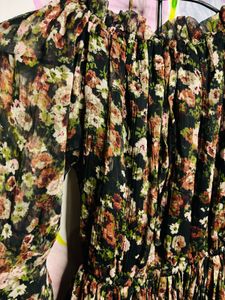 Floral Print Ruffle Sleeve Dress
