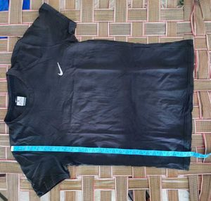 Nike Black T-Shirt